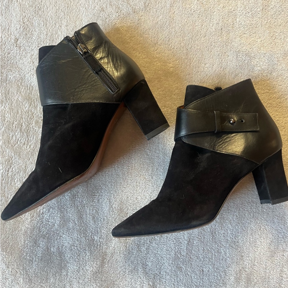 Aquatalia Black Leather and Suede Heeled Ankle Booties Size 8